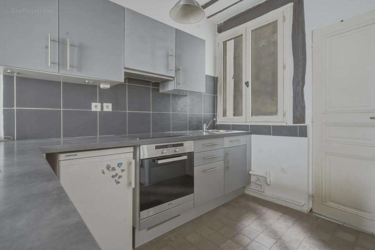 Appartement 2 pièces de 33 m² à Paris Montmartre - photo 5