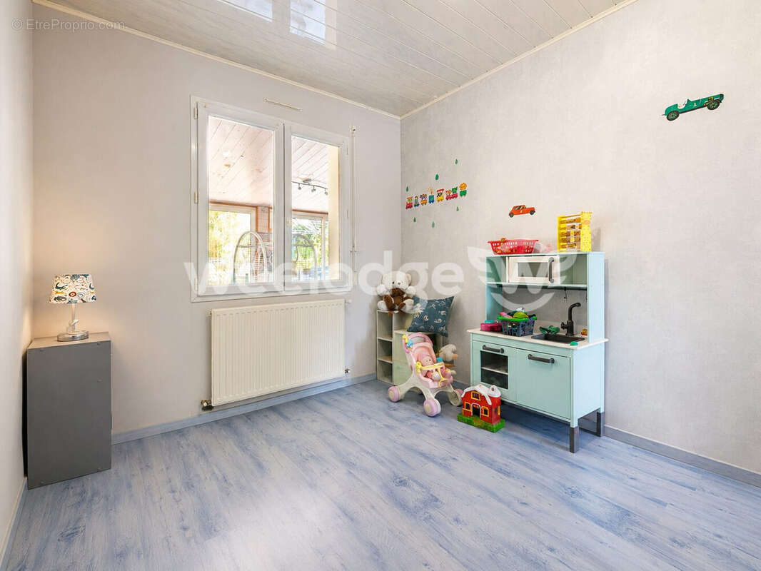 Chambre 2 - Maison à MAUVES-SUR-LOIRE