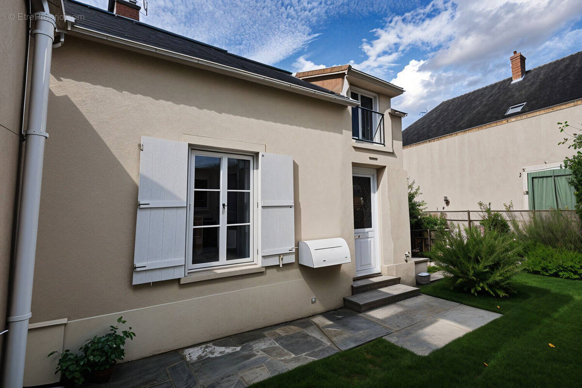 Maison à CHAMPAGNE-SUR-SEINE