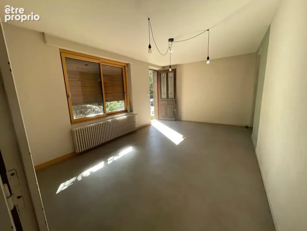Tenemant immobilier comprenant deux maisons/centre annonay/quartier residentiel - photo 6