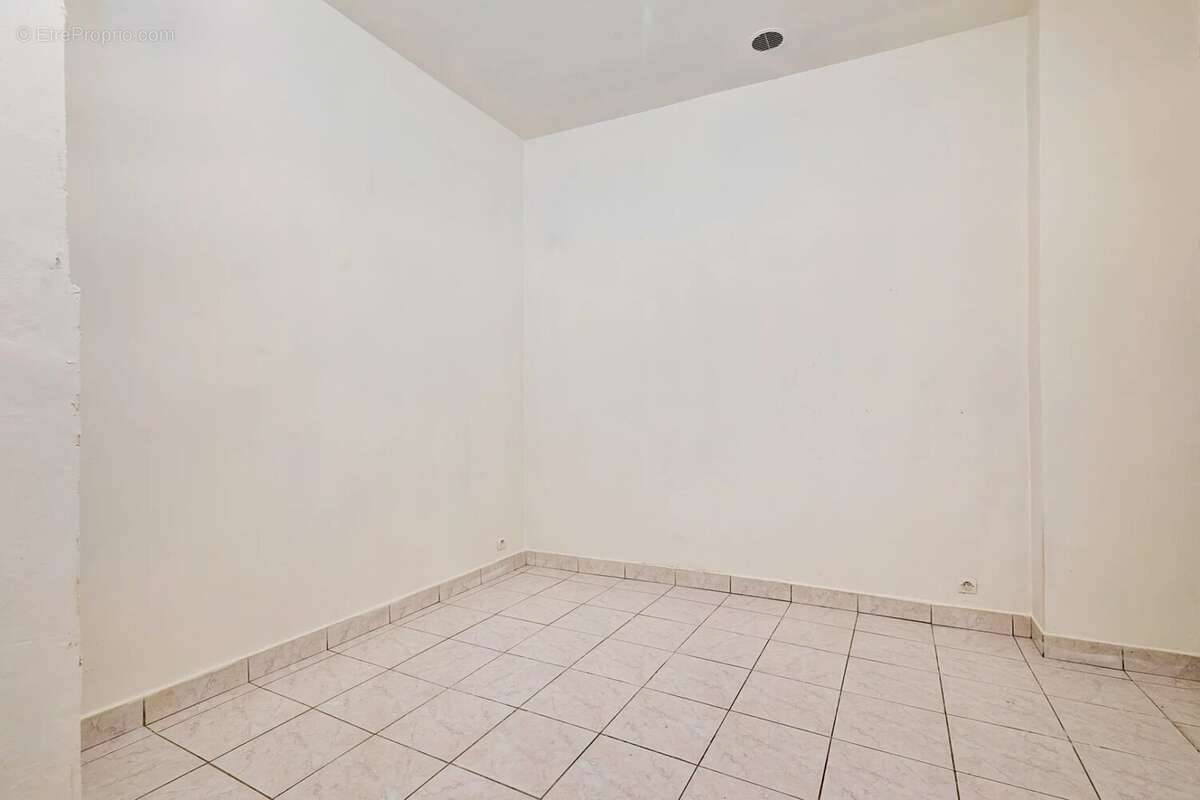 Appartement à PARIS-8E