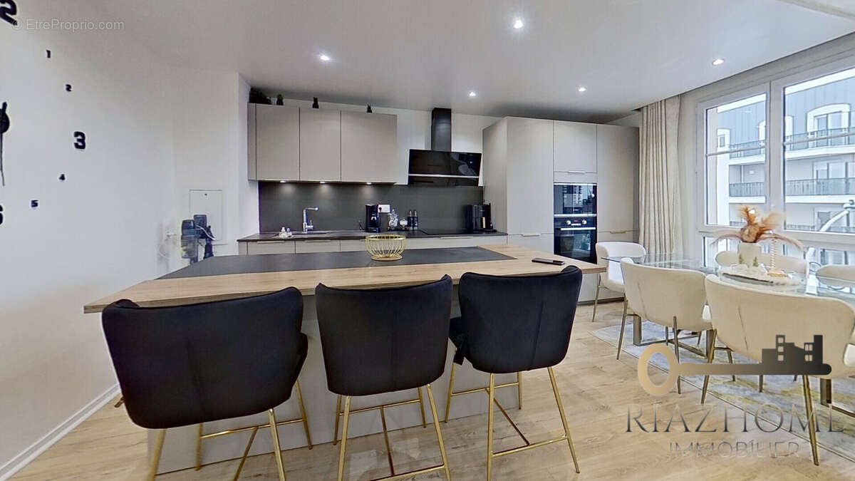Appartement à LE BLANC-MESNIL