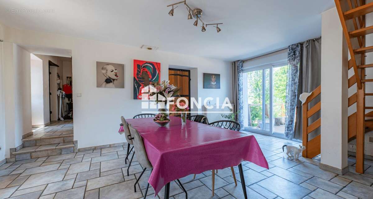 Maison à SAINT-ROMAIN-DE-SURIEU