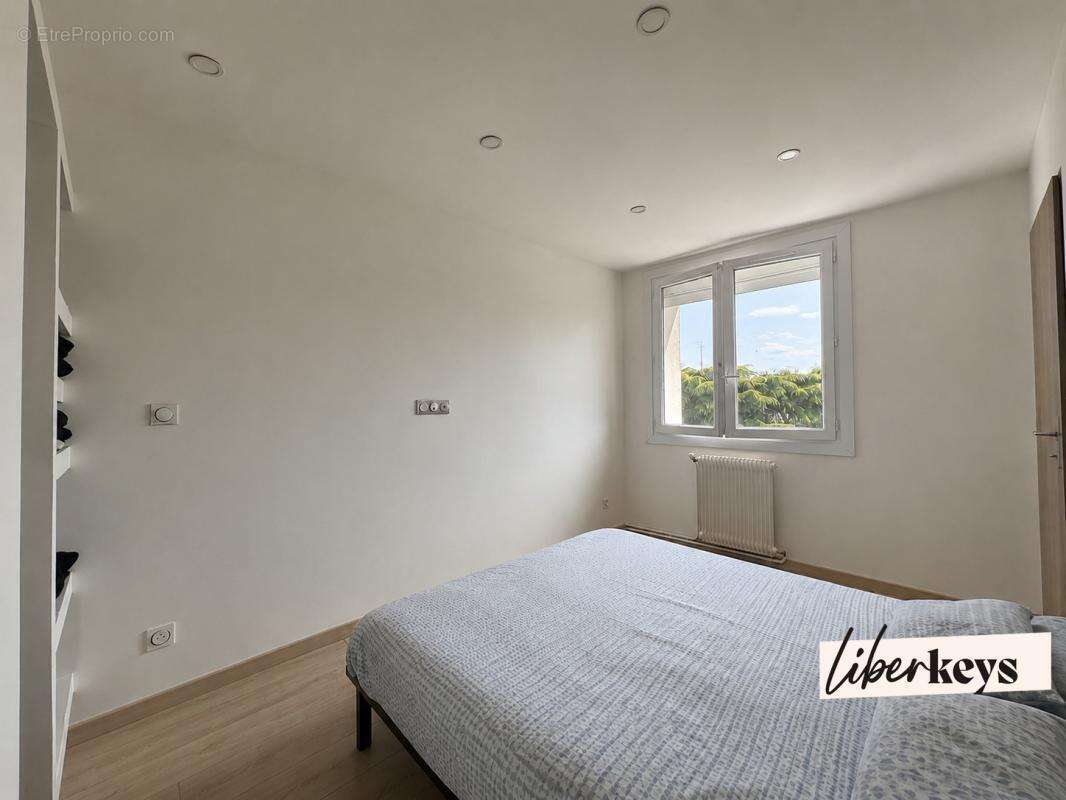 Appartement T2 vendu loué – Saint-Jean-de-la-Ruelle (45140) - photo 6