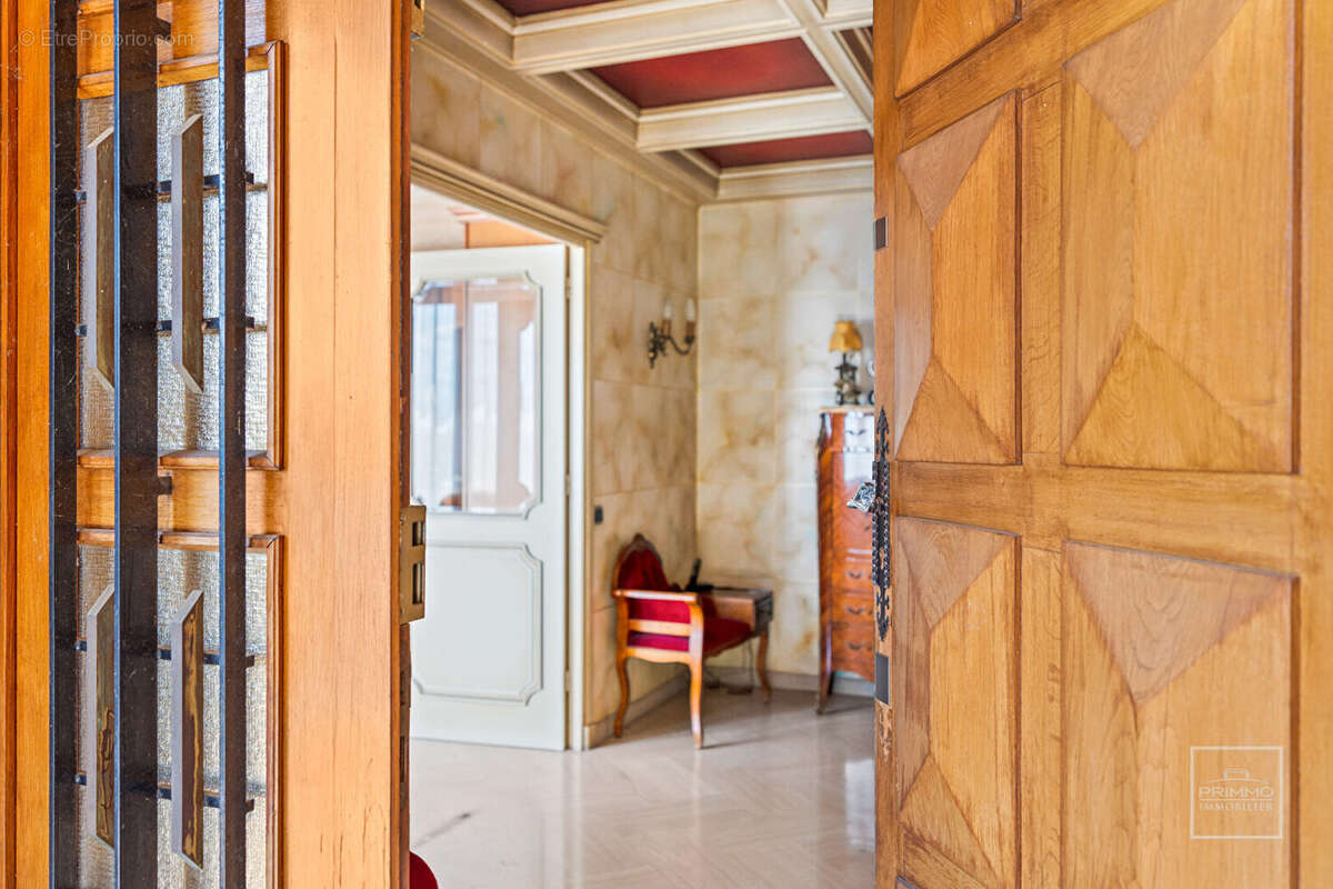 Maison à CHAMPAGNE-AU-MONT-D'OR