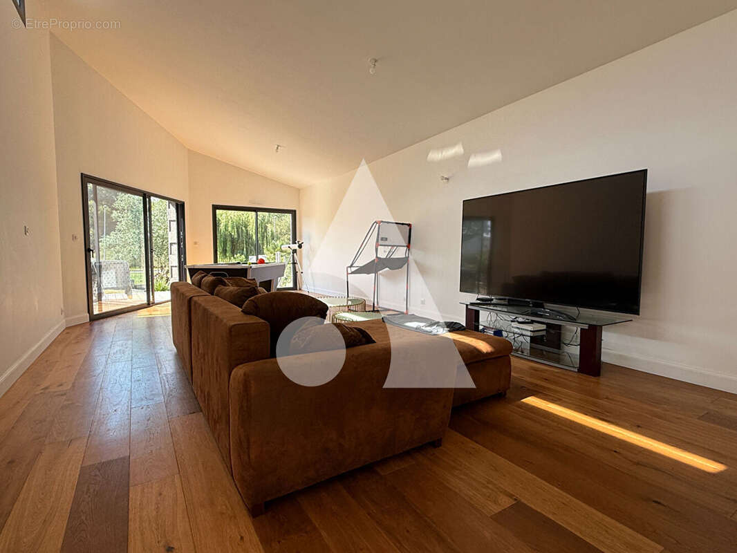 Maison Pledran 7 pièce(s) 180 m2 - photo 6