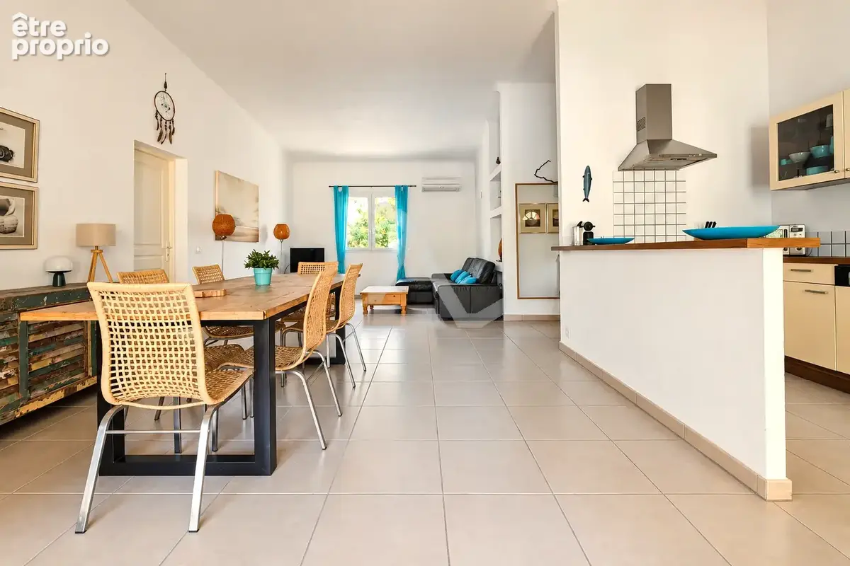 Dans cadre privilégié villa t4 de 96 m2 à 2 km des plages et 3 min de sainte-lucie de porto-vecchio - photo 4