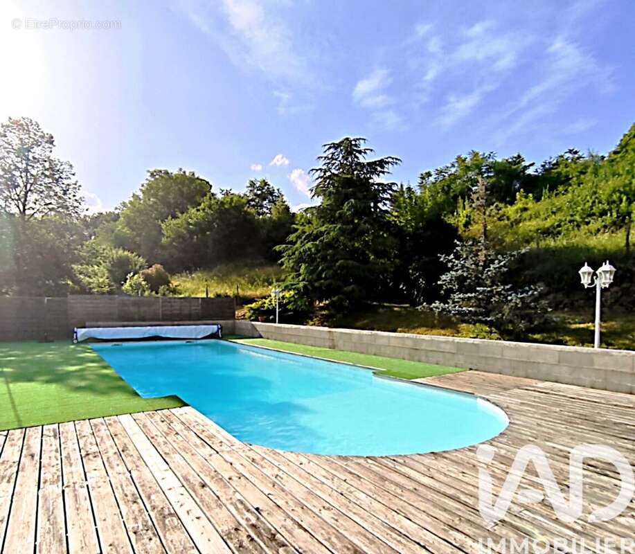 Maison 147 m² à Annonay  - photo 4