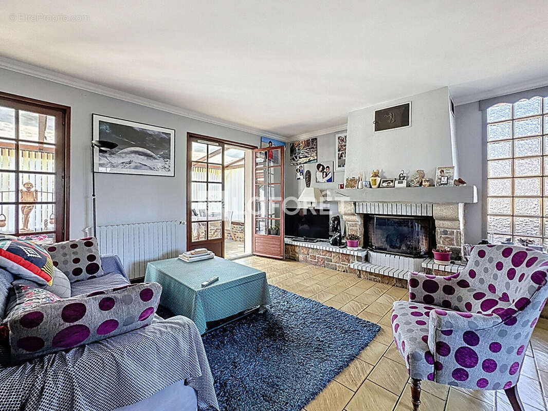 Maison à COLLEVILLE-MONTGOMERY