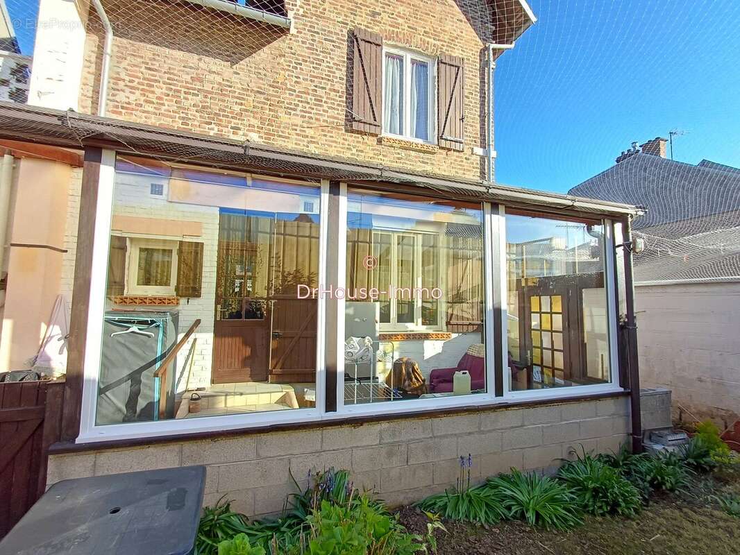 Maison à SAINT-QUENTIN