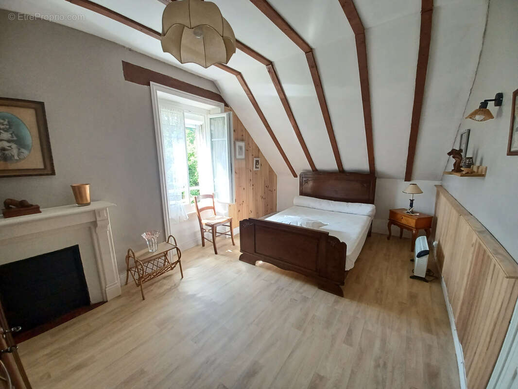 Maison à SAINT-MARTIN-VALMEROUX