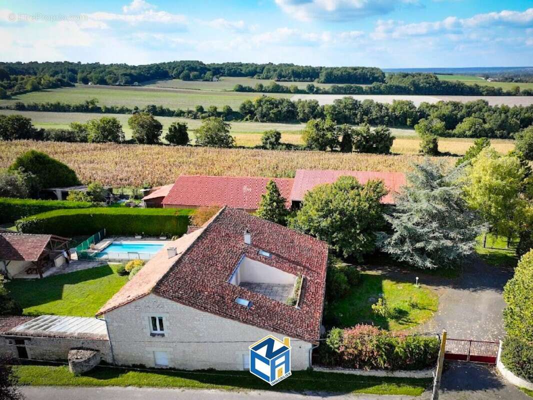 Maison à RILLY-SUR-VIENNE