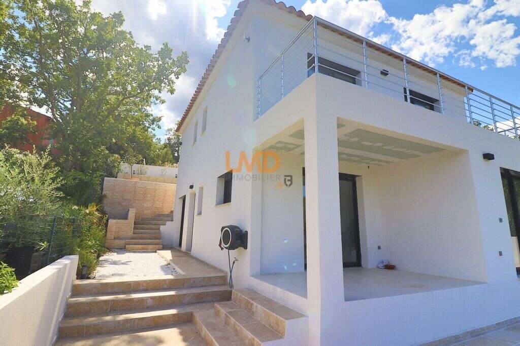 Maison à BESSE-SUR-ISSOLE