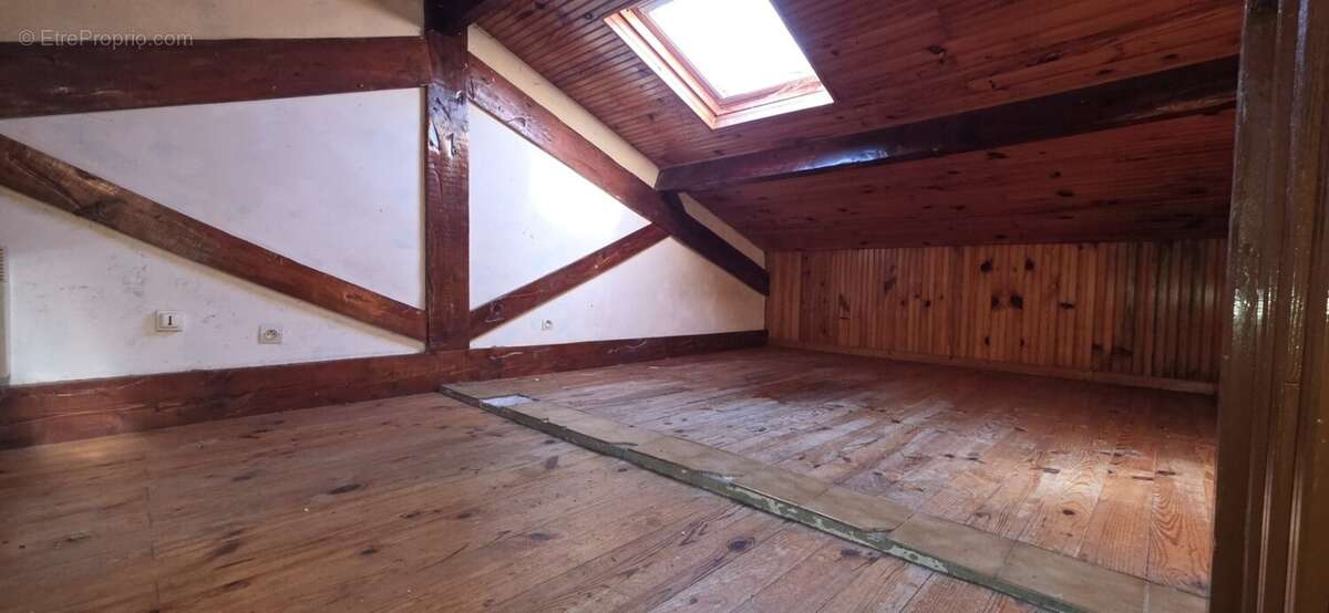 Maison à TOURRETTE-LEVENS