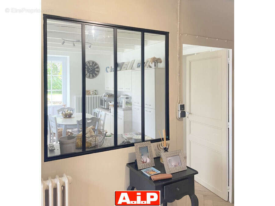 Maison à LOGE-FOUGEREUSE