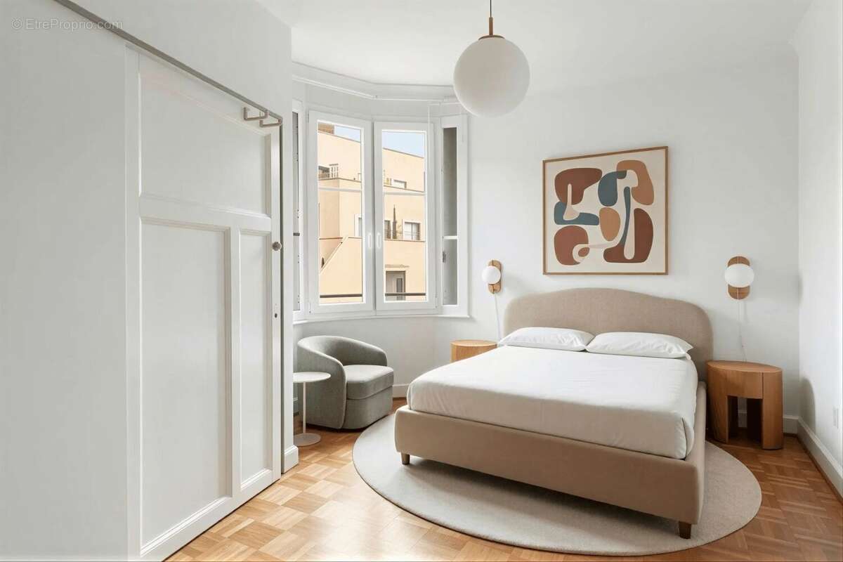 Appartement à PARIS-14E