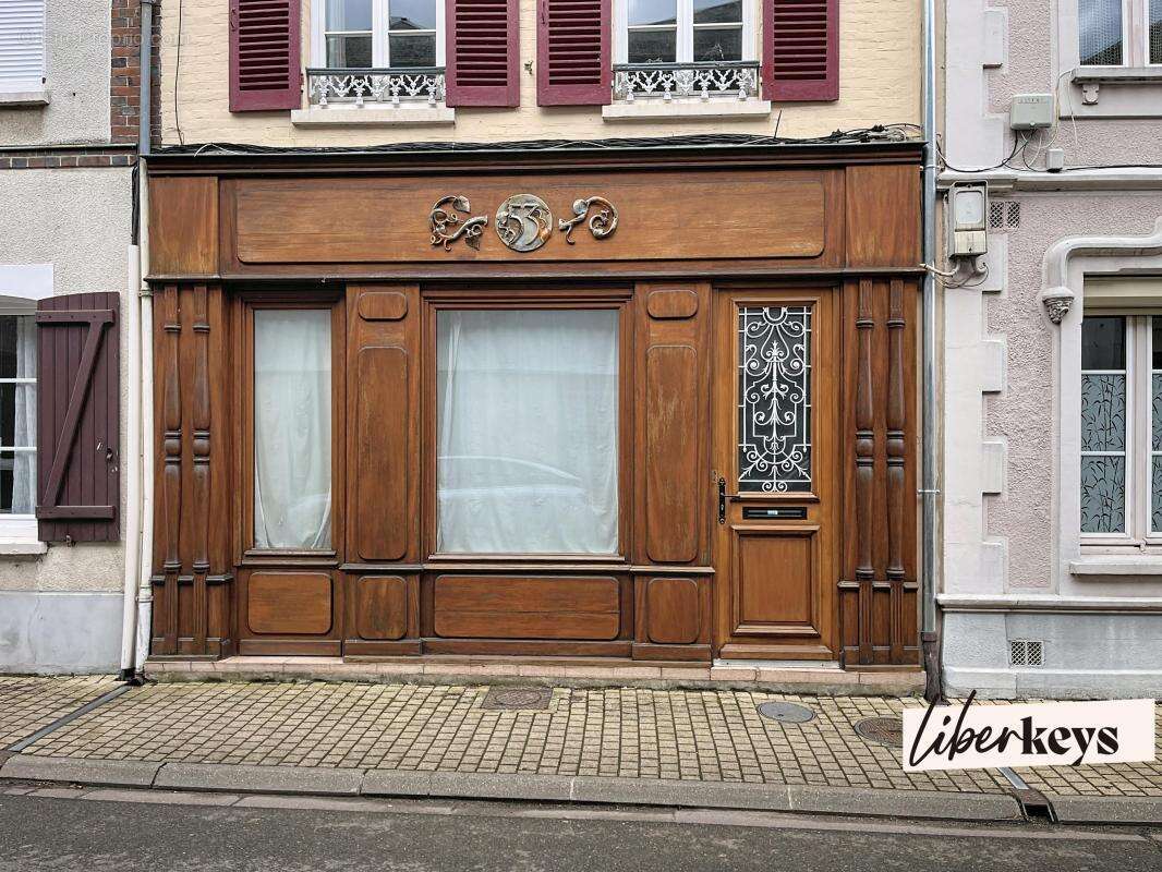 Maison à SAINT-LUBIN-DES-JONCHERETS