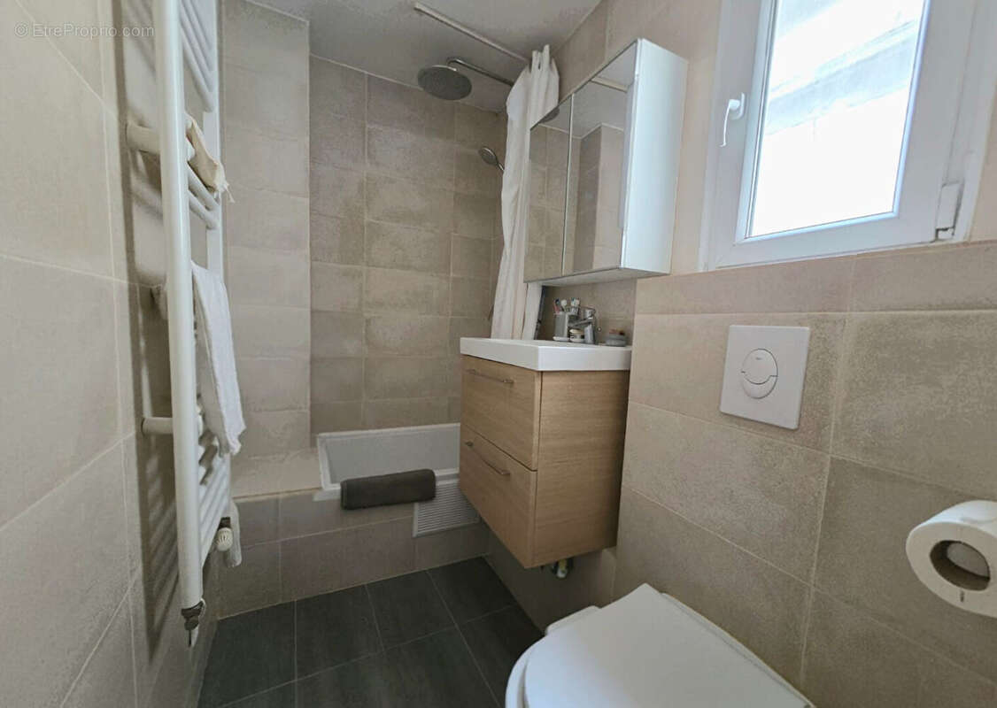 Appartement à PARIS-11E