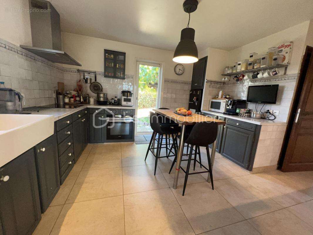 Maison à ROQUEBRUNE-SUR-ARGENS