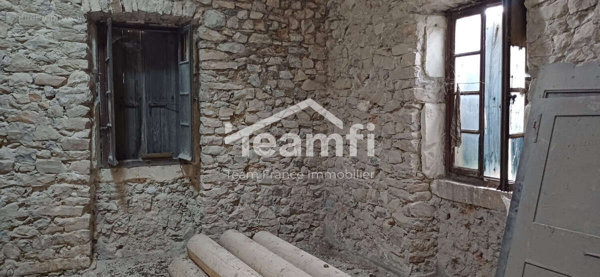 Maison 168 m² à Larnas  - photo 9