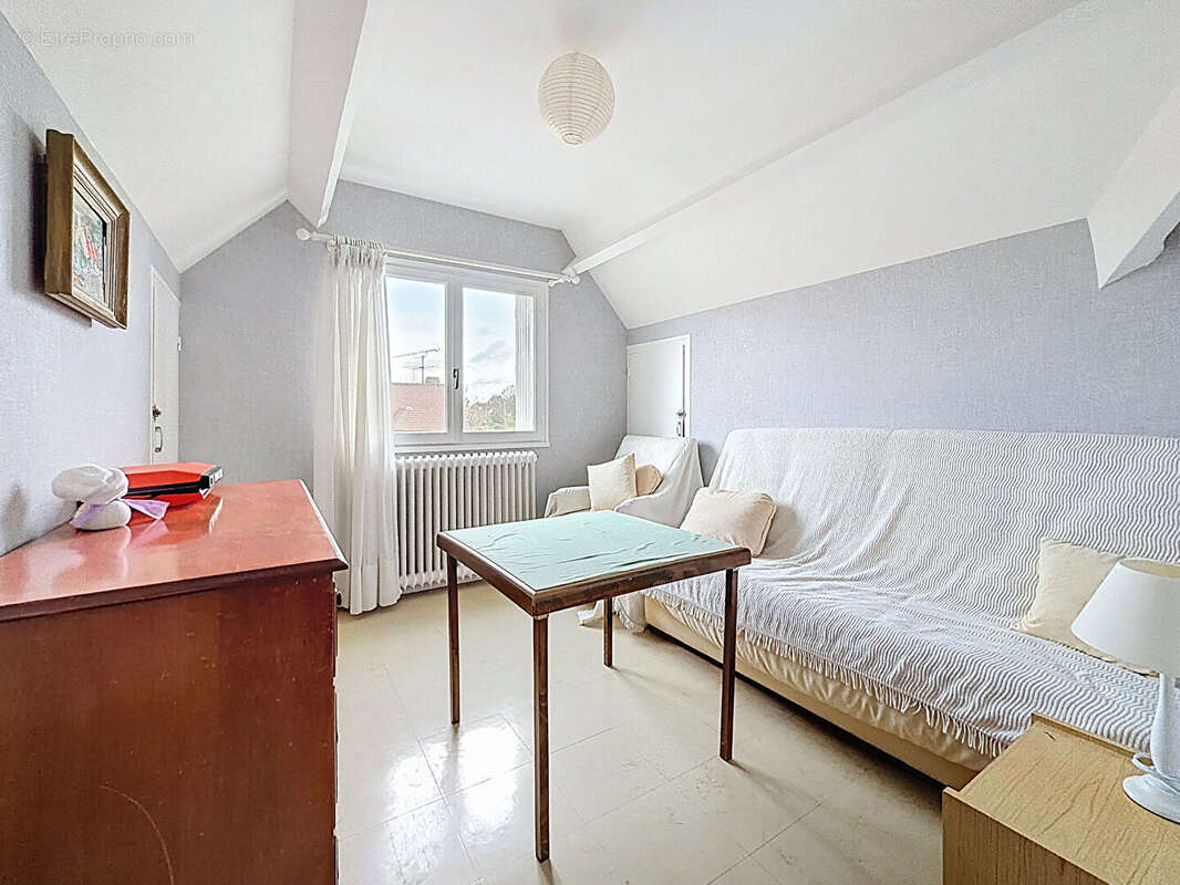 Maison à HOUVILLE-LA-BRANCHE