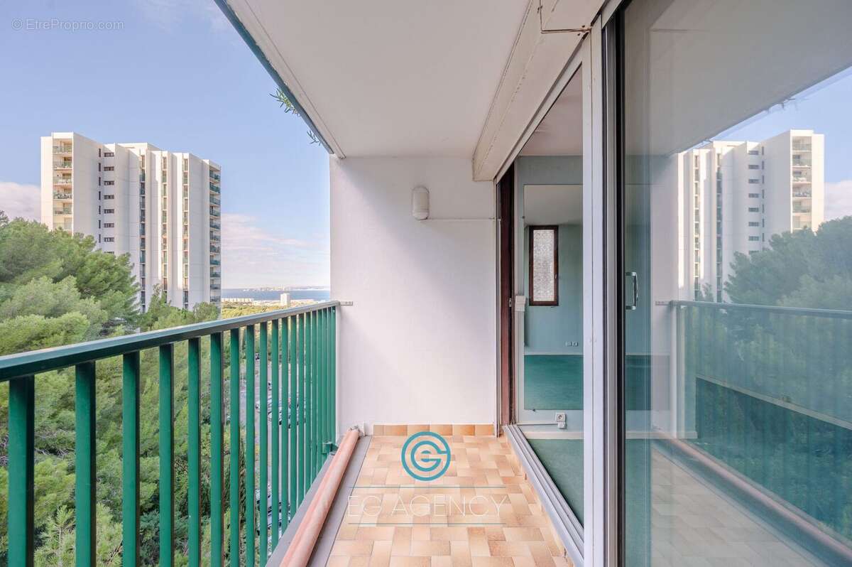 Appartement à MARSEILLE-8E