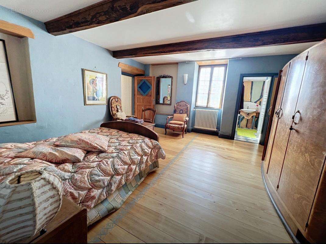 Maison à MONCORNEIL-GRAZAN