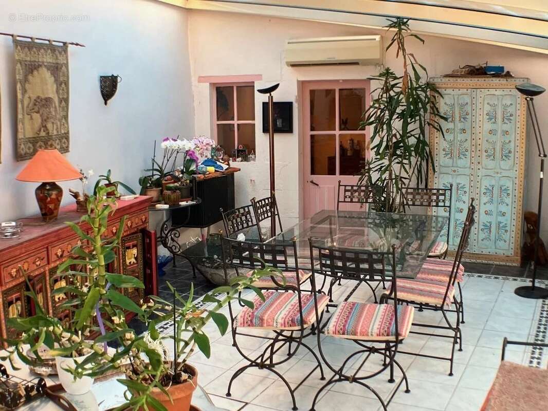 Maison à MONTMORILLON