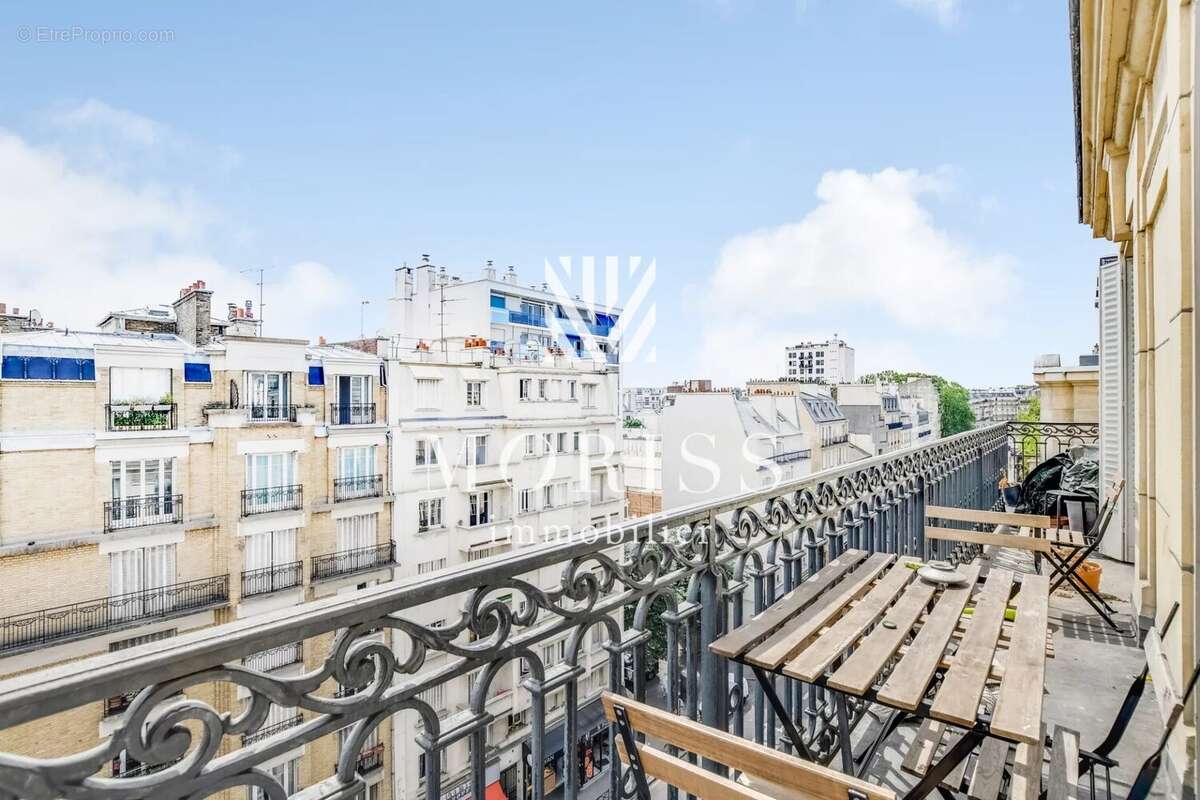 Appartement à PARIS-18E