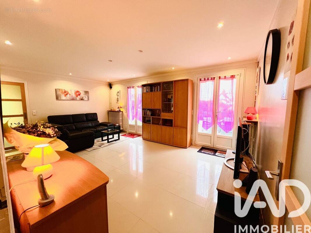 Photo 1 - Maison à LA FERTE-SOUS-JOUARRE