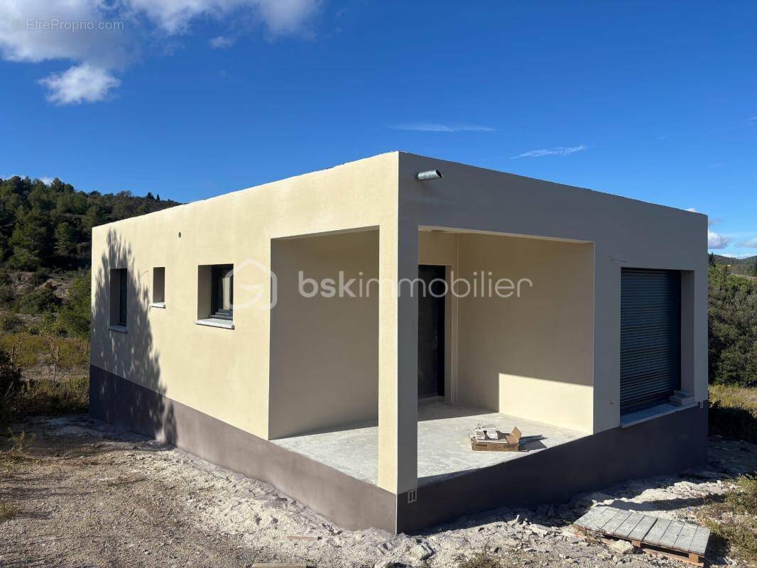 Maison à EMBRES-ET-CASTELMAURE