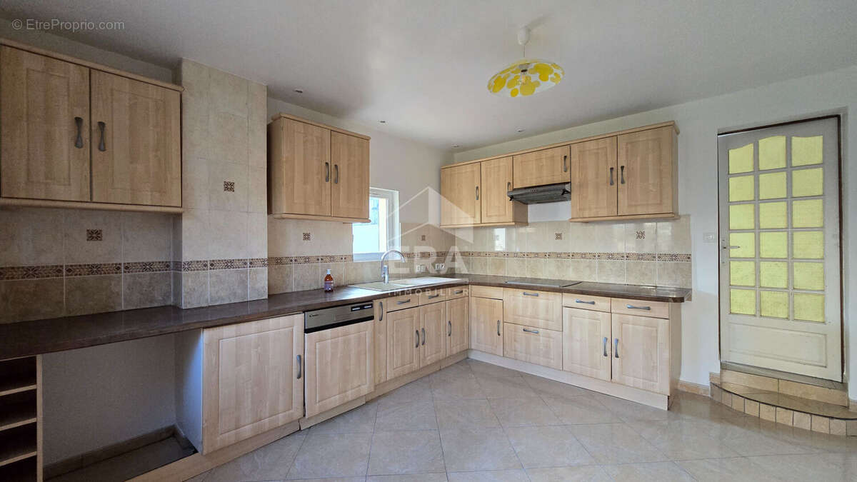 Maison à VIRY-CHATILLON