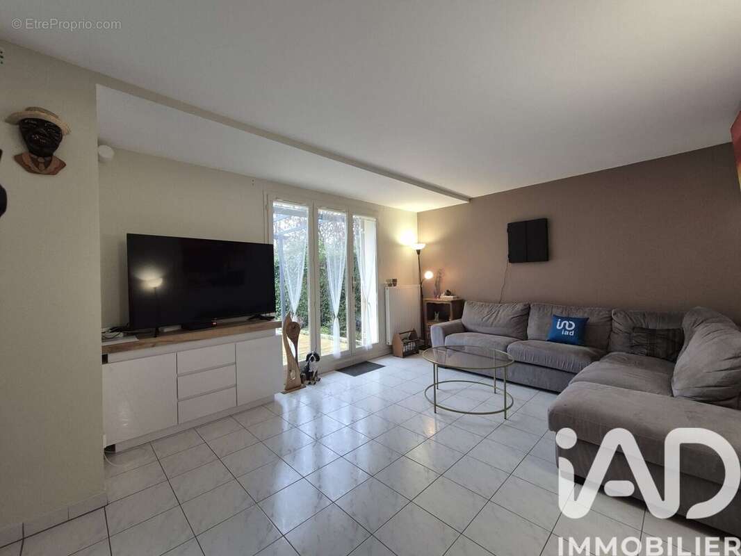 Photo 3 - Maison à MOUSSY-LE-NEUF