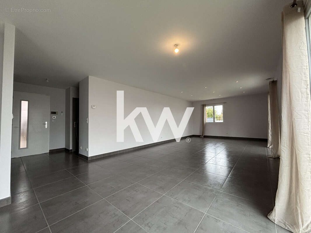 Maison à POLLIONNAY