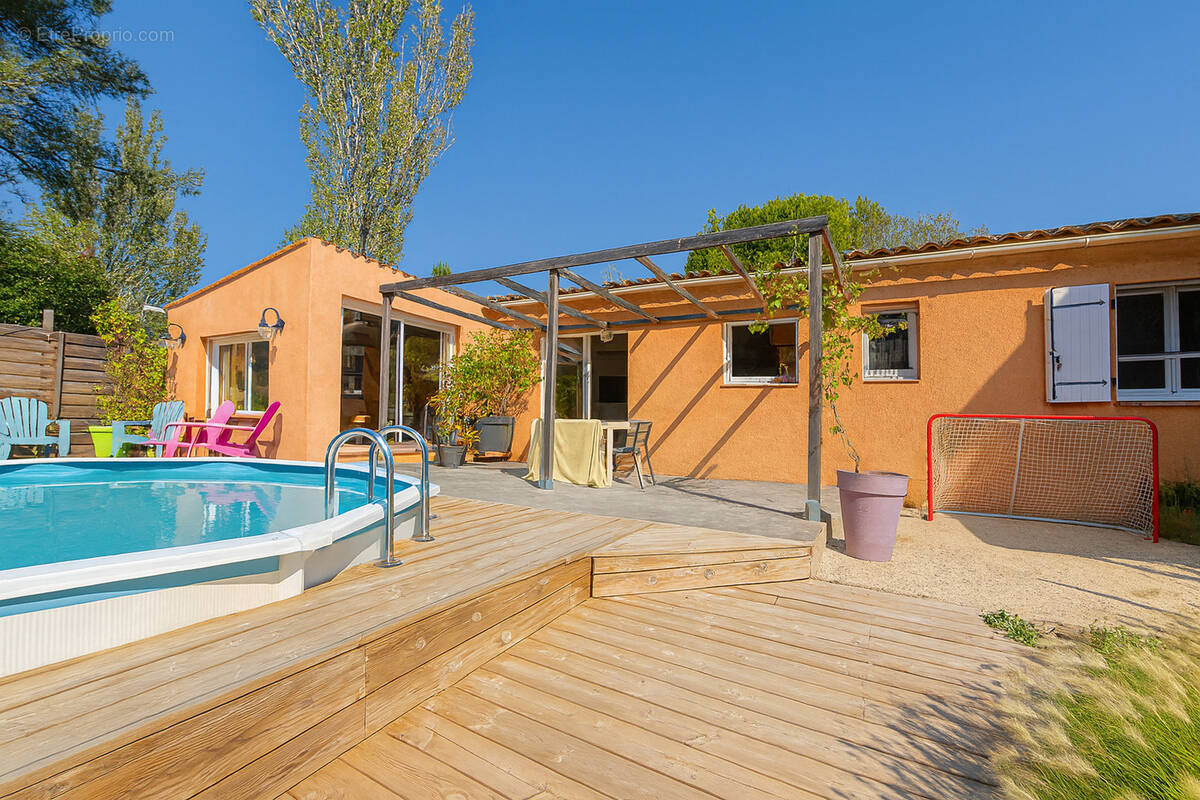 Maison à SOLLIES-TOUCAS