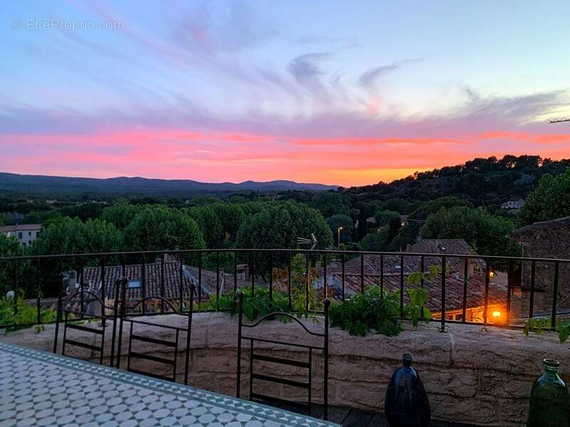 Ancienne bergerie à vendre 5 pièces à 25mn au nord d'AIX EN PROVENCE (13), 100 m2, terrasse et vue panoramique - photo 13