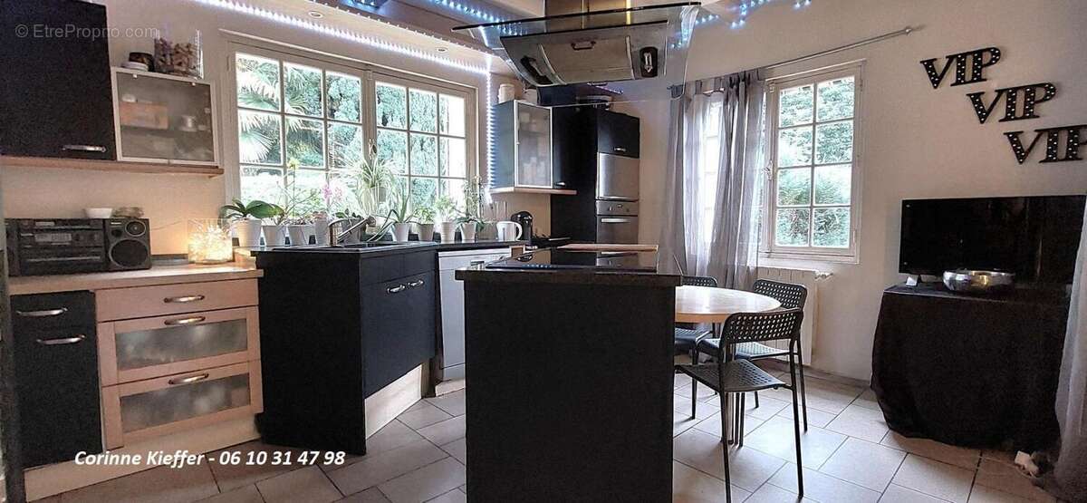 Maison 528 m² à Montlignon  - photo 5