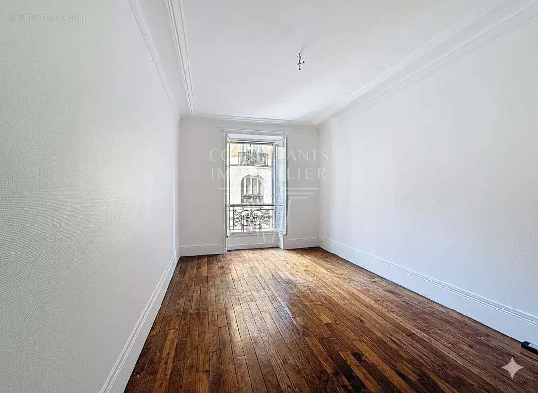 Appartement à PARIS-6E