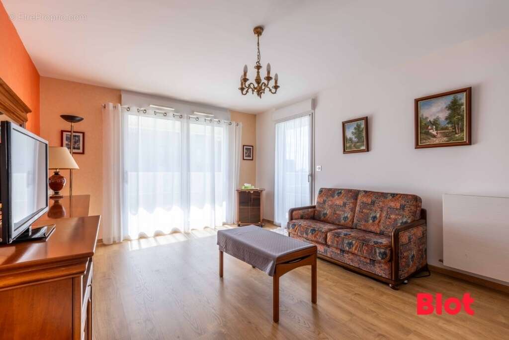 Appartement à THORIGNE-FOUILLARD