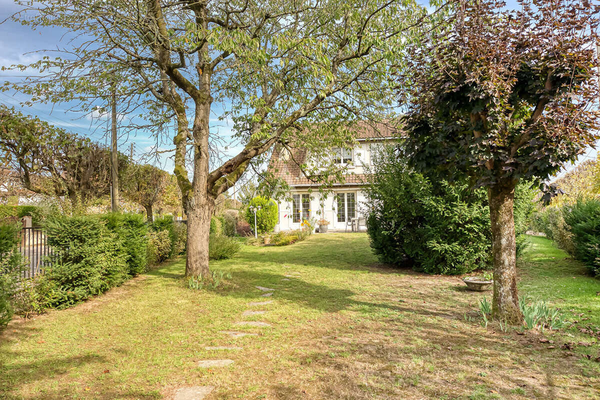 Maison à GOURNAY-SUR-MARNE