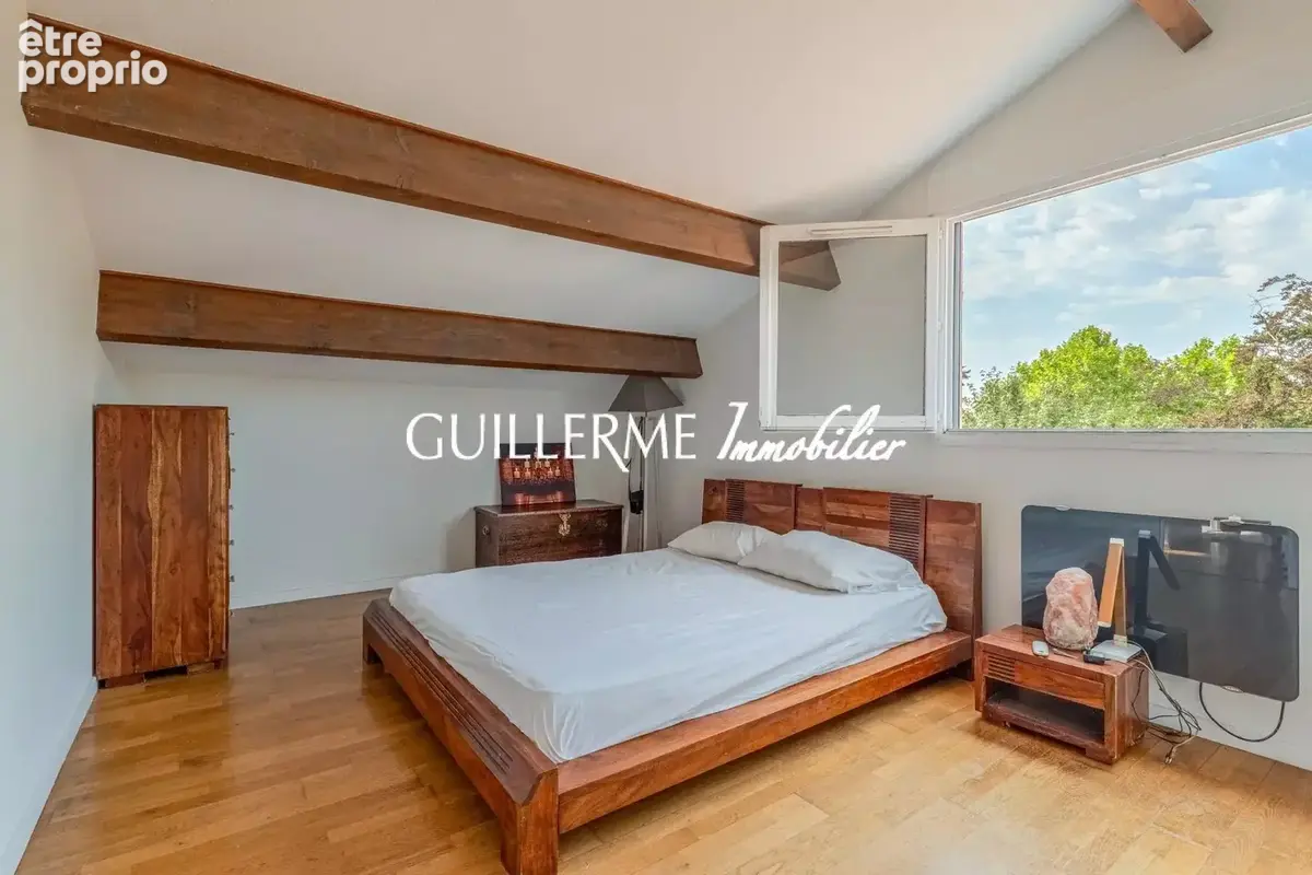 Dardilly – Duplex 3 Chambres– Deux balcons, garage & cave - photo 9