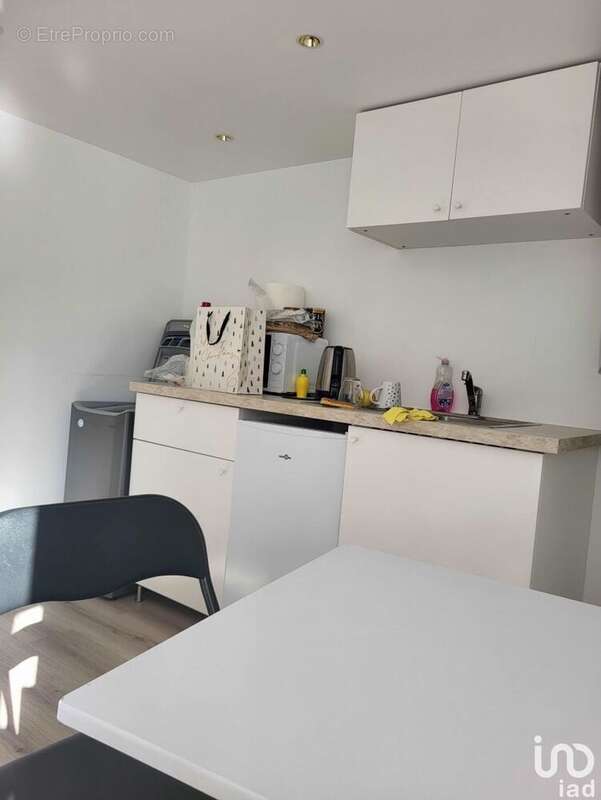 Photo 6 - Commerce à SARCELLES