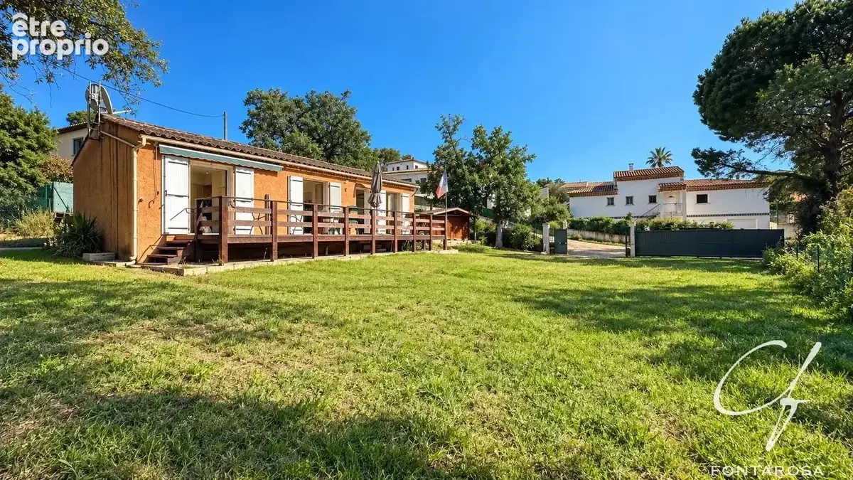 Photo Maison à Frejus au prix de 448 000€