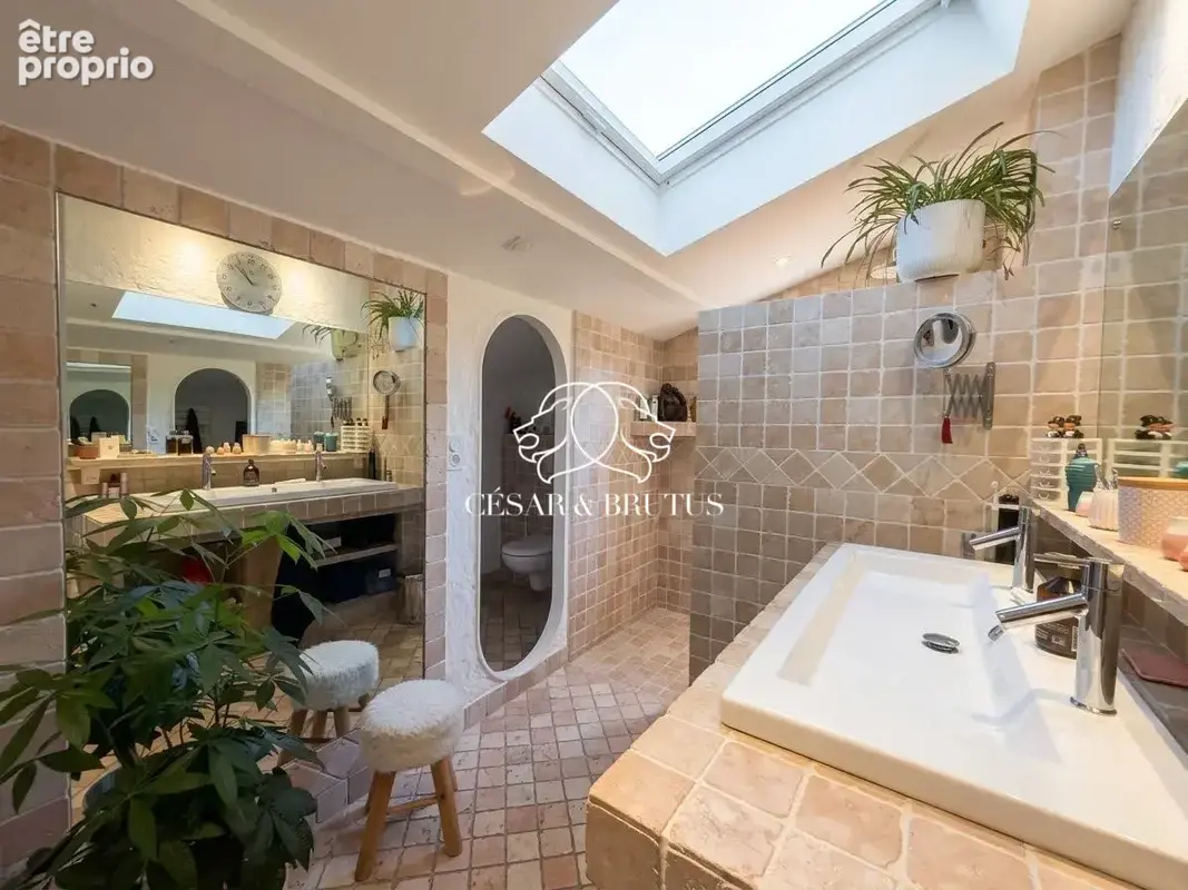 Maison 5 pièces 217 m² à vendre à Montvendre (26120) - photo 8