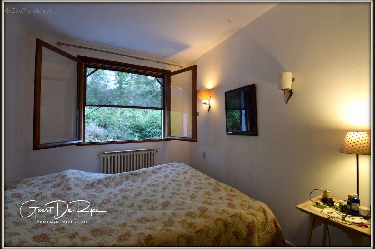 Dpt Aude (11), à vendre LIMOUX maison P6 avec vue panoramique, 5000 m² de terrain et fort potentiel d'investissement - photo 7