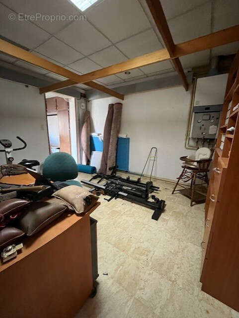 A VendreImmeuble de rapport 330 m2   Maison + T5 + Local professionnel   Fort potentiel ! - photo 9