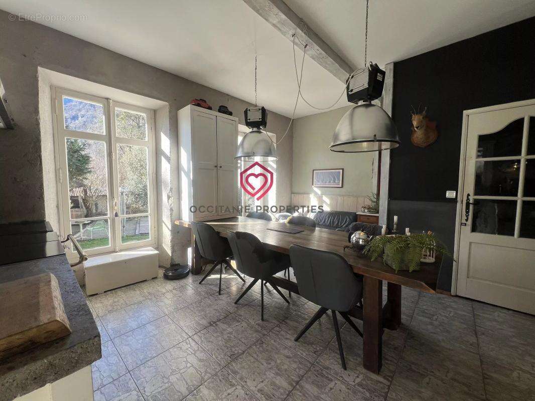 Maison à SAINT-BEAT