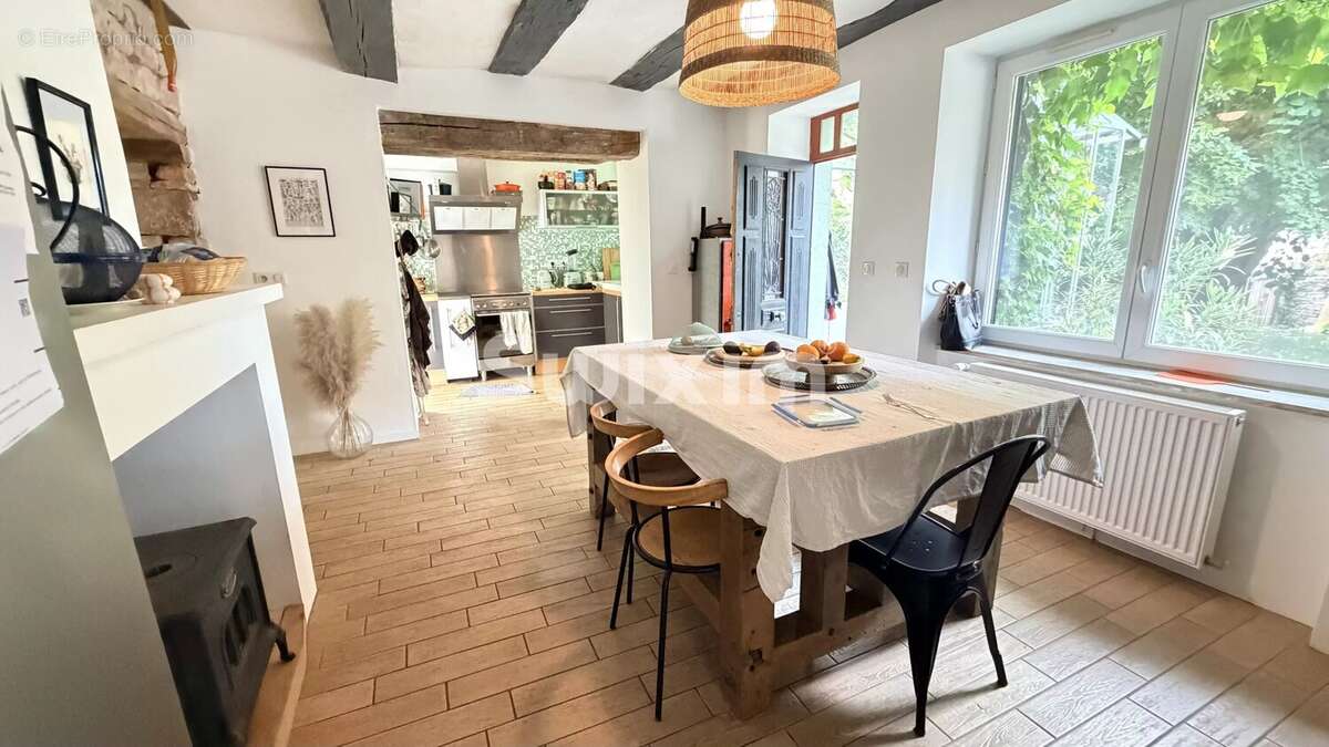Maison à POINTRE