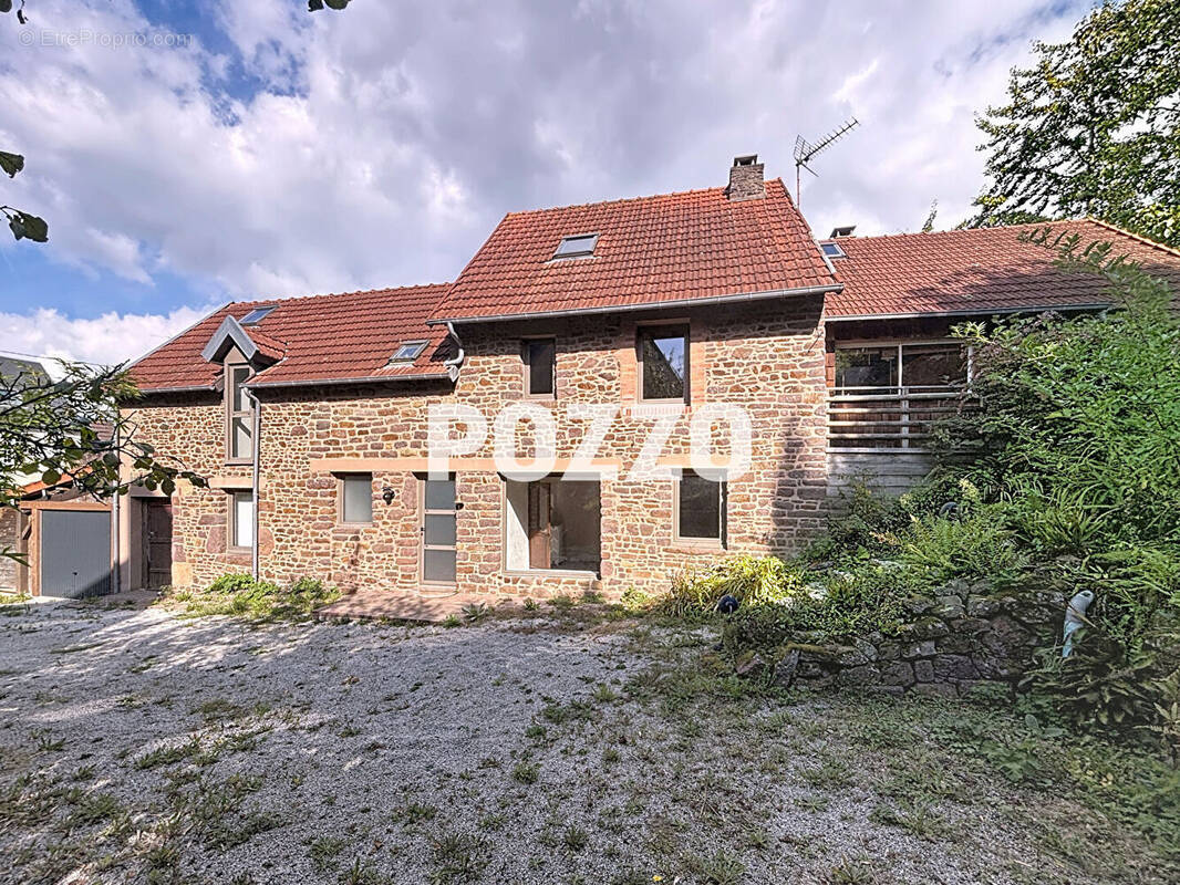 Maison à SAINT-PLANCHERS