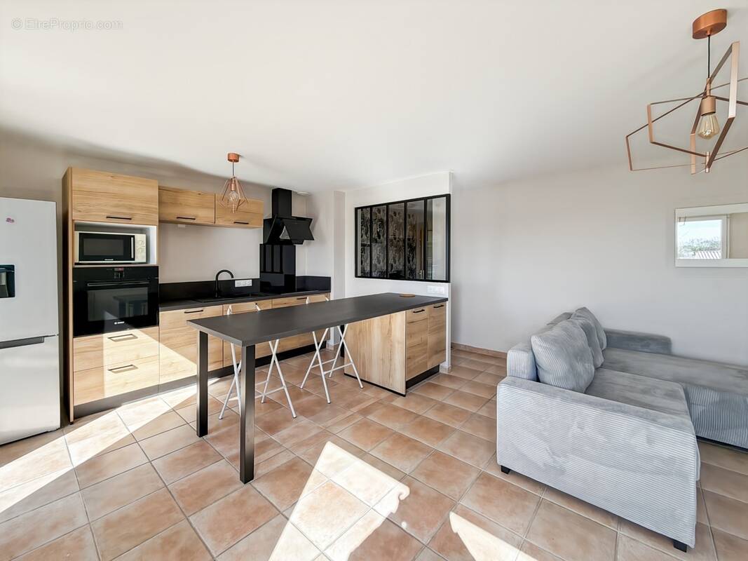 Appartement à CLAVETTE